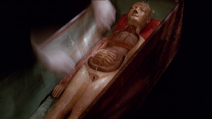 film still: Deutsche coffin

